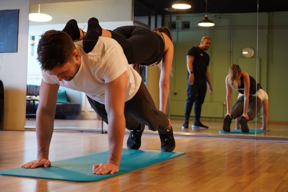 Alpha Sports Studio 26